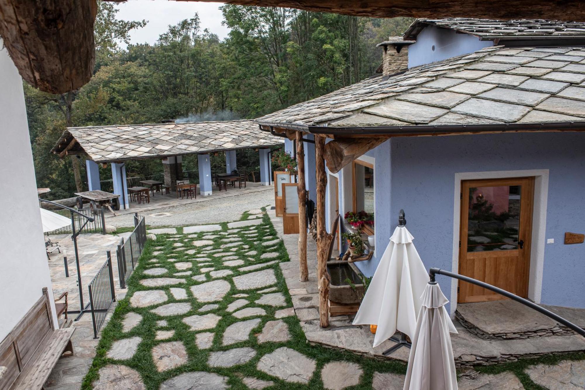 Agribenessere Agli Abatti Barge Bagian luar foto